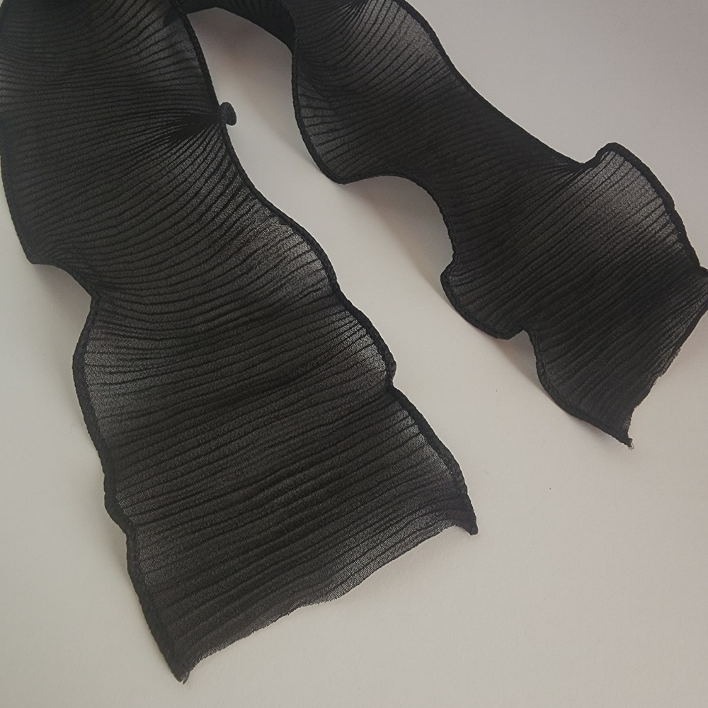 NWT Free People Black Rizzo Crinkled Bow - Picture 9 of 12